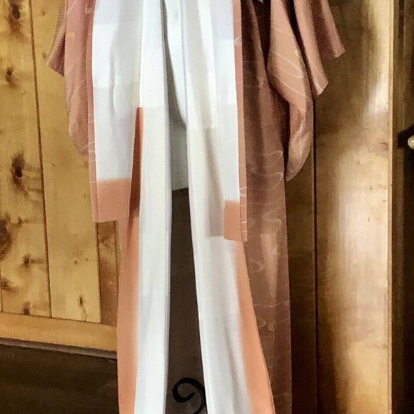 Vintage Japanese Kimono~ Chirimen Silk~ Floral Pattern ~Bust 48 / Length 60 in - Picture 5 of 12